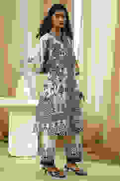 Off-White and Black Pure Cotton Printed Kurta Set image number 5