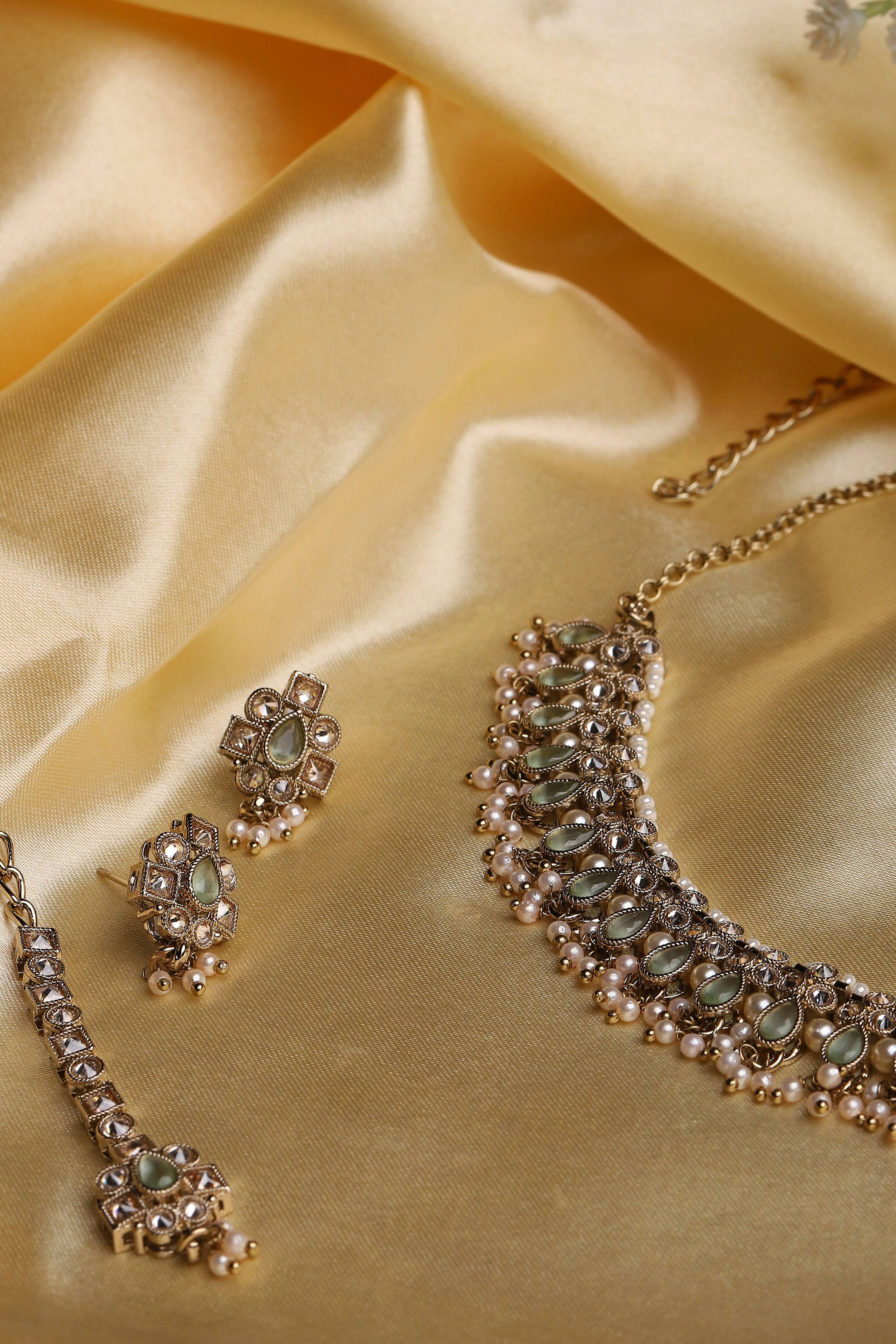 Mint Green Alloy Necklace Set image number 1