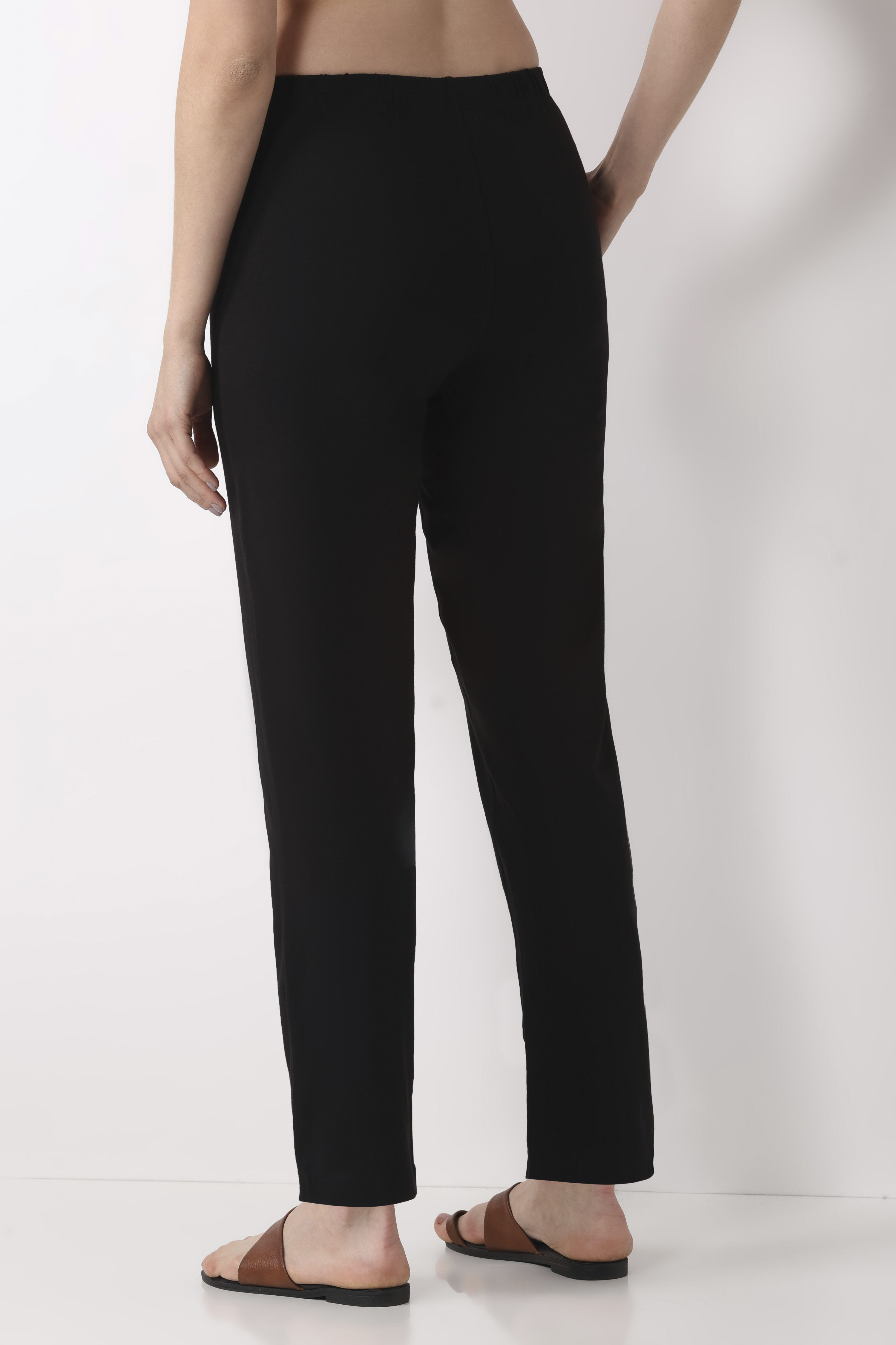 Black Cotton Lycra Fitted Pants image number 5