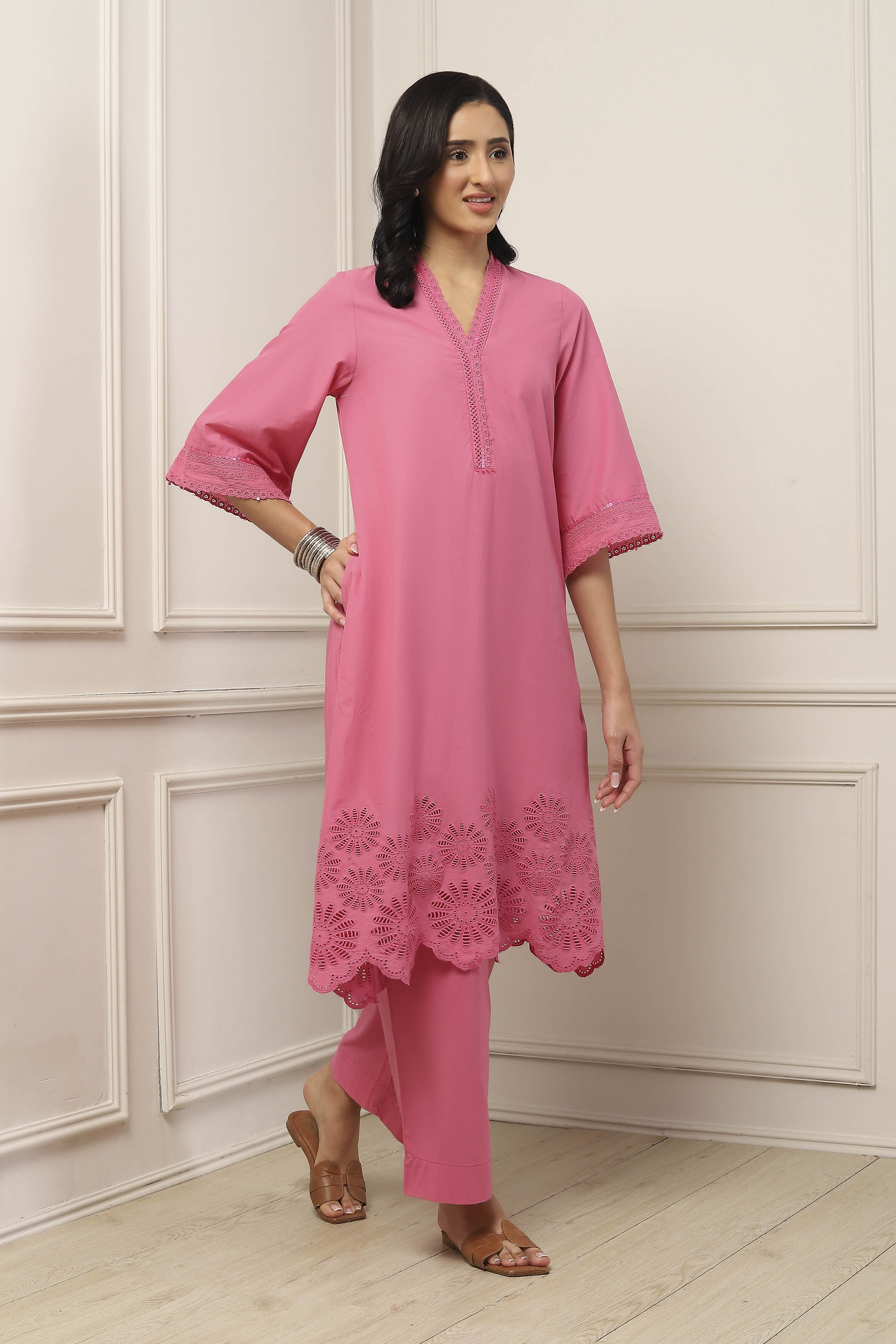 Pink Cotton Solid Floral Cutwork Straight Suit Set image number 7