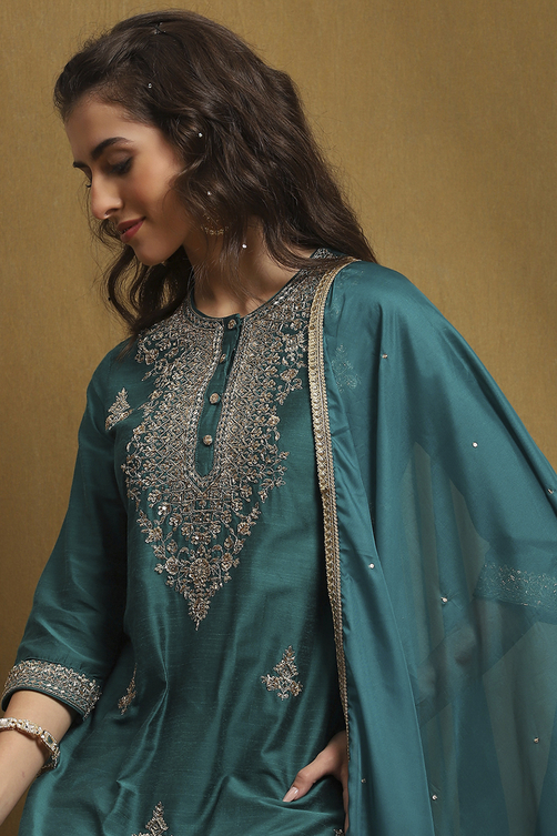 Off-White Embellished Festive Straight Suit Set image number 0