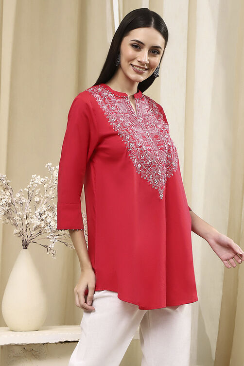 Raspberry Cotton Straight Kurti image number 4