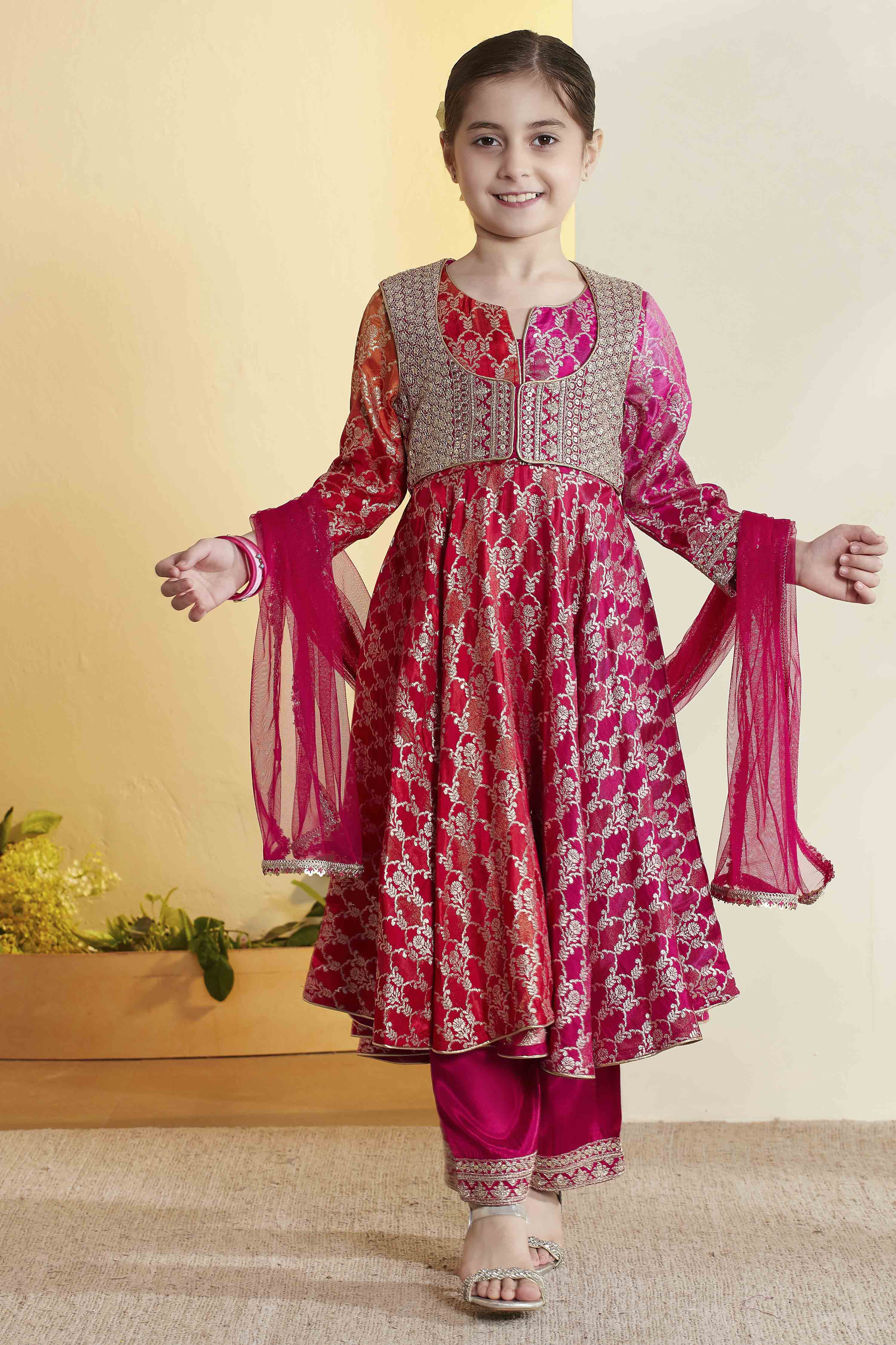 Pink Viscose Rayon Anarkali Suit Set image number 6