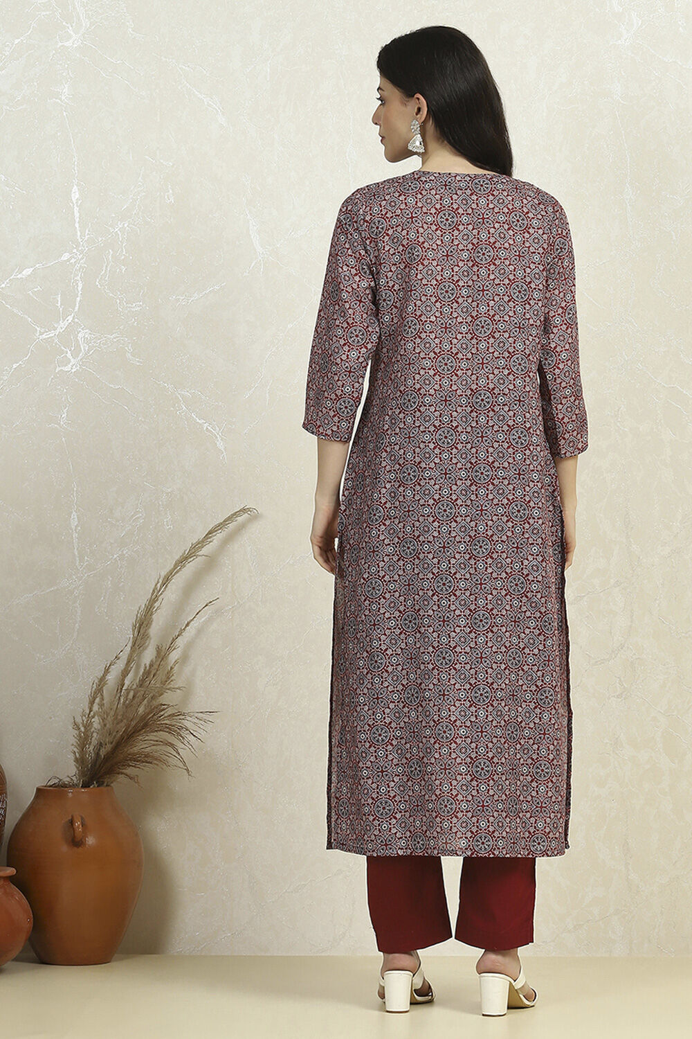 Red Cotton Digital Print Unstitched Suit Set image number 5