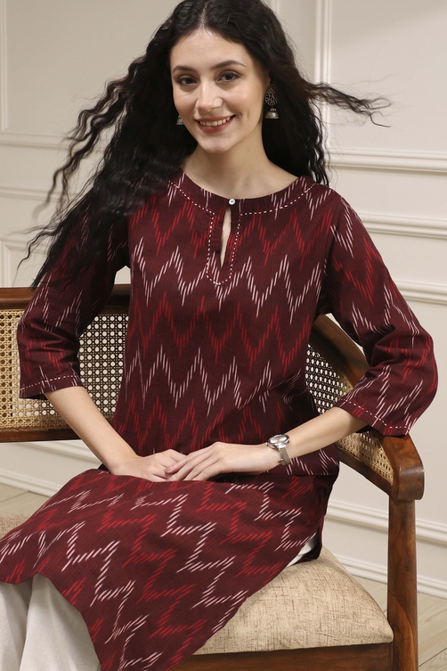 Maroon Cotton Ikat Straight Kurta image number 0