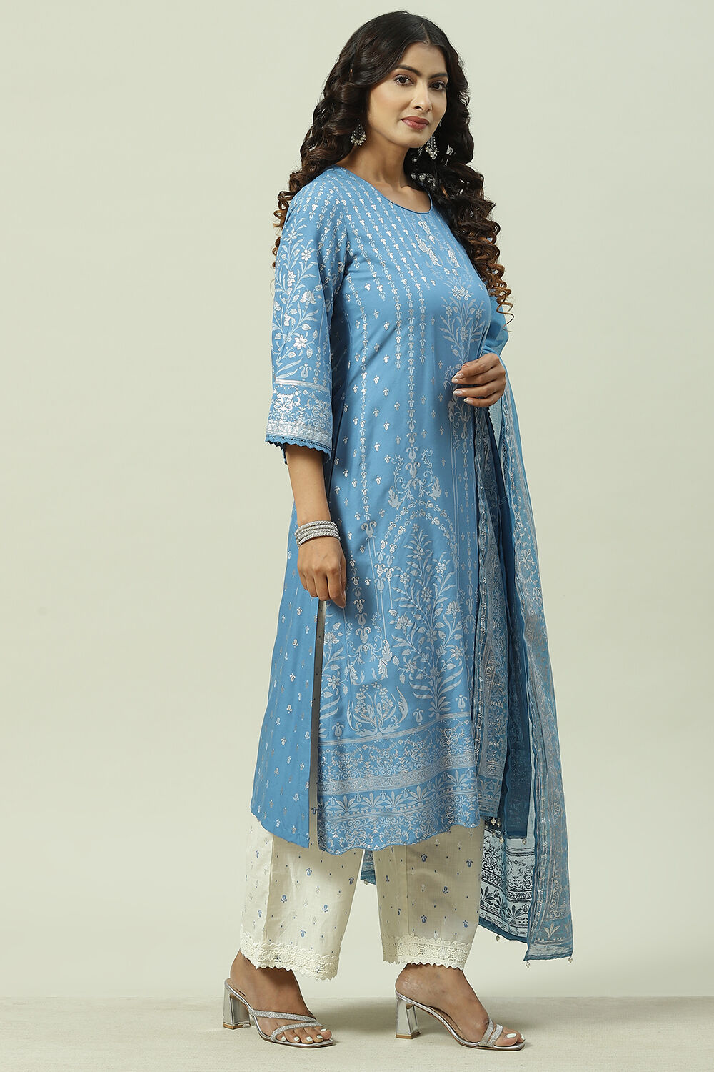 Blue LIVA Straight Kurta Palazzo Suit Set image number 6