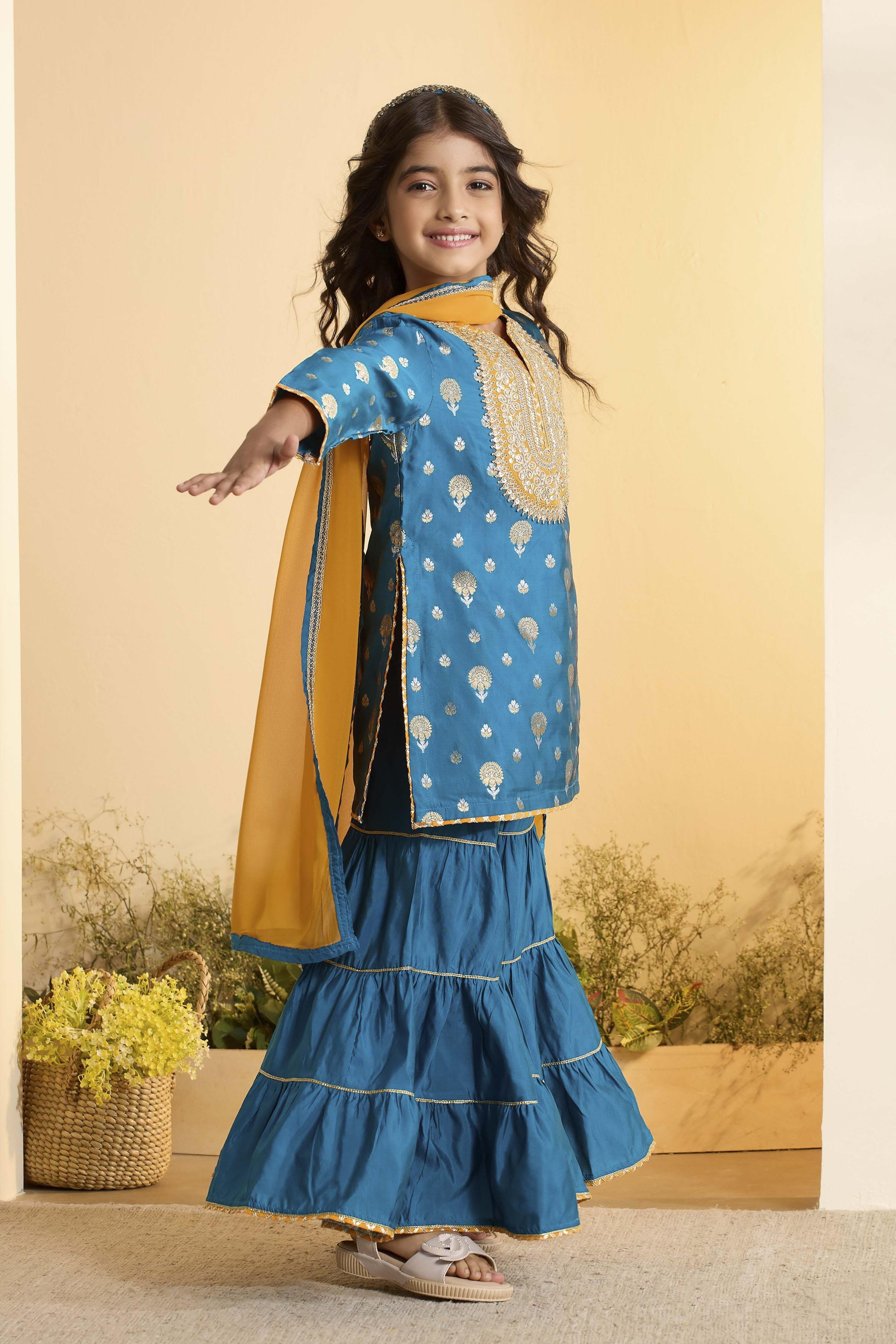 Teal Blue Brocade Yoke Design Short Kurta Set image number 5