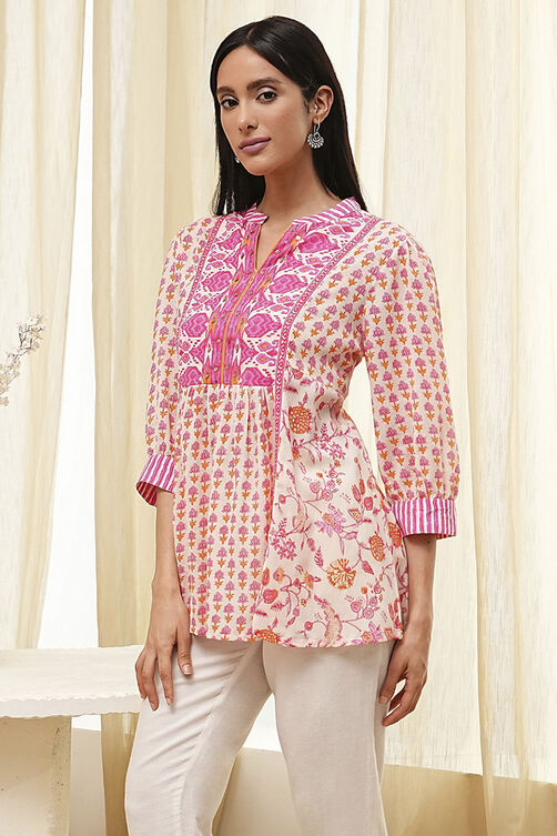 Pink Straight Short Kurta image number 2