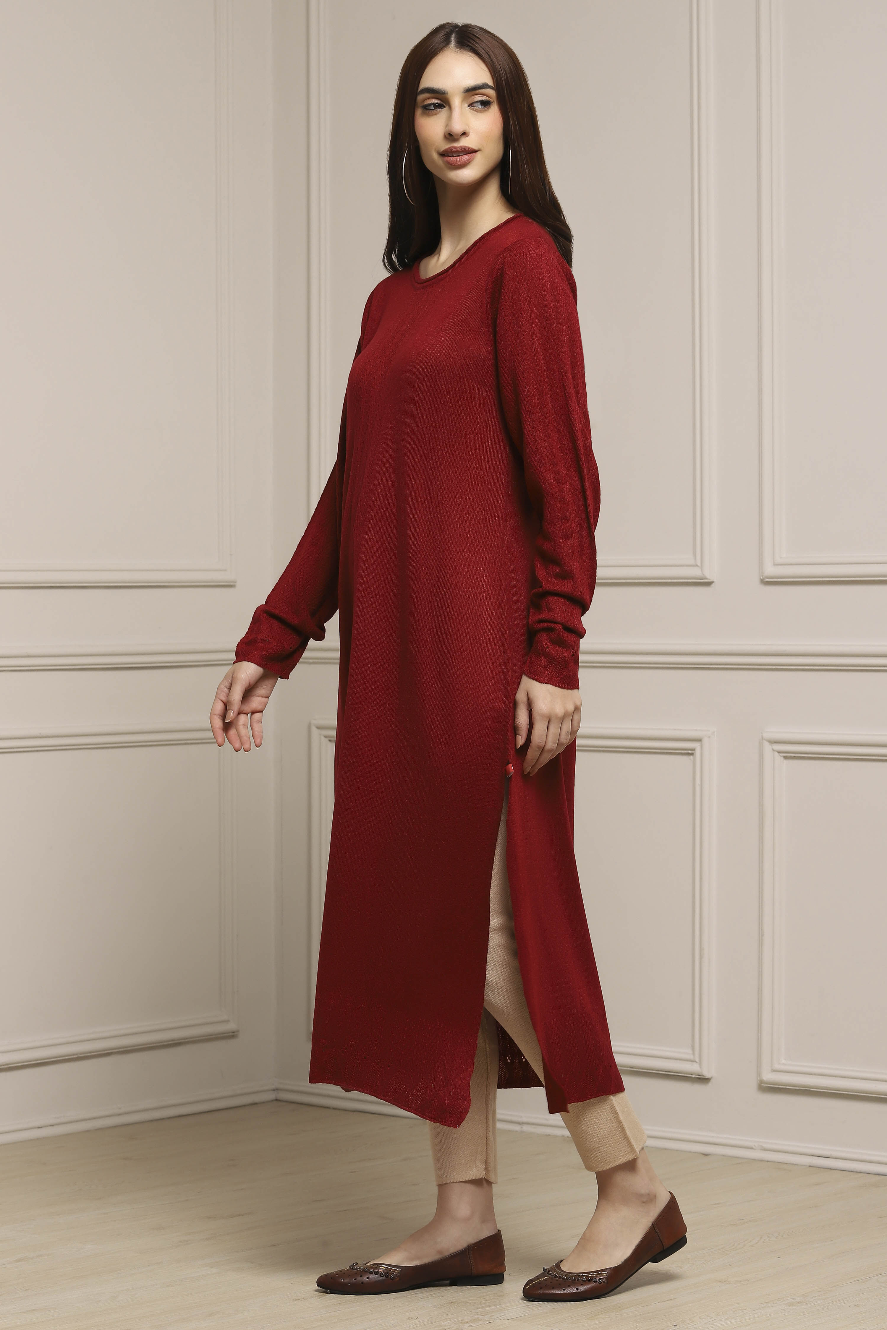 Berry Acrylic Straight Yarndyed Kurta image number 2