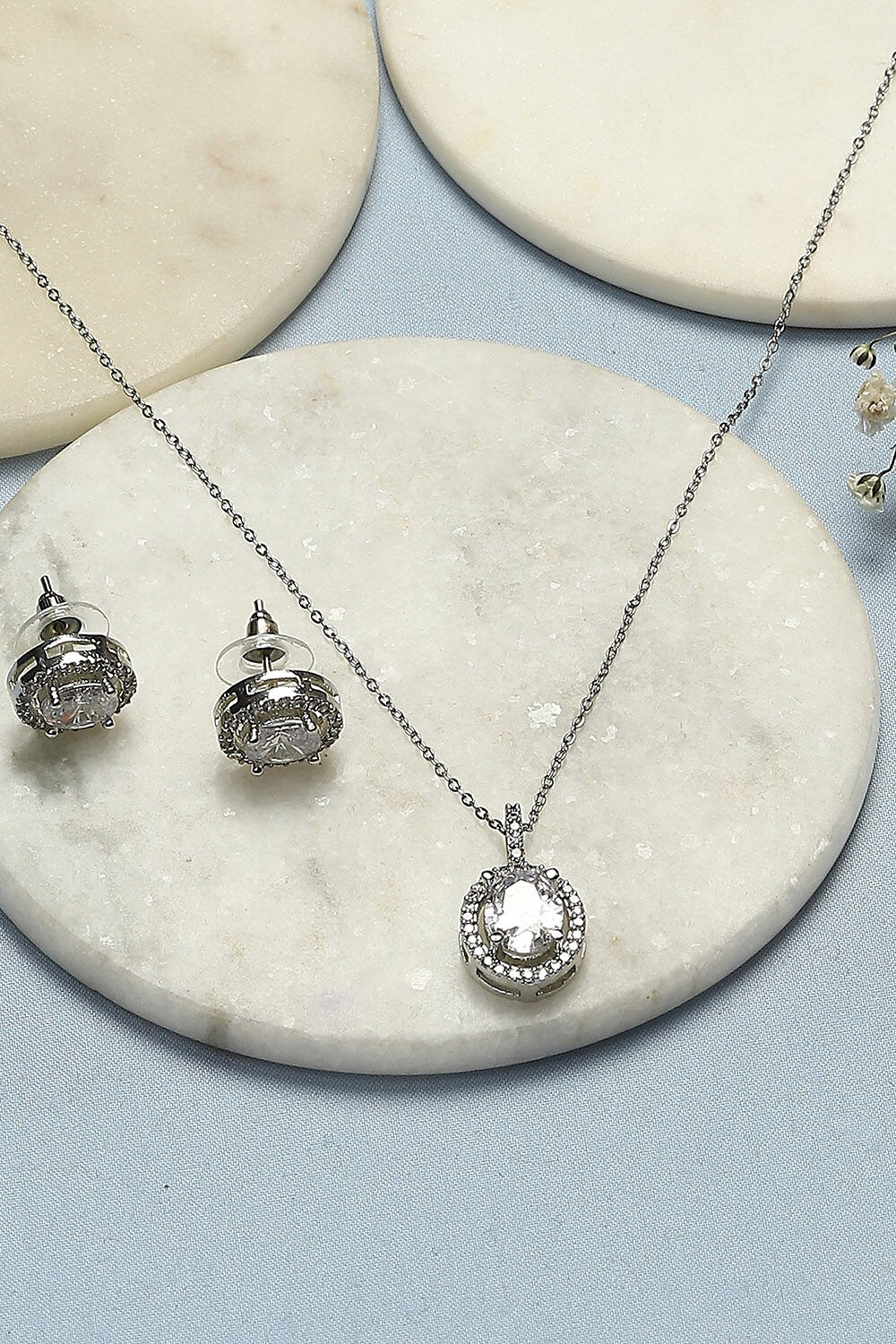 White Brass Necklaces & Sets image number 2