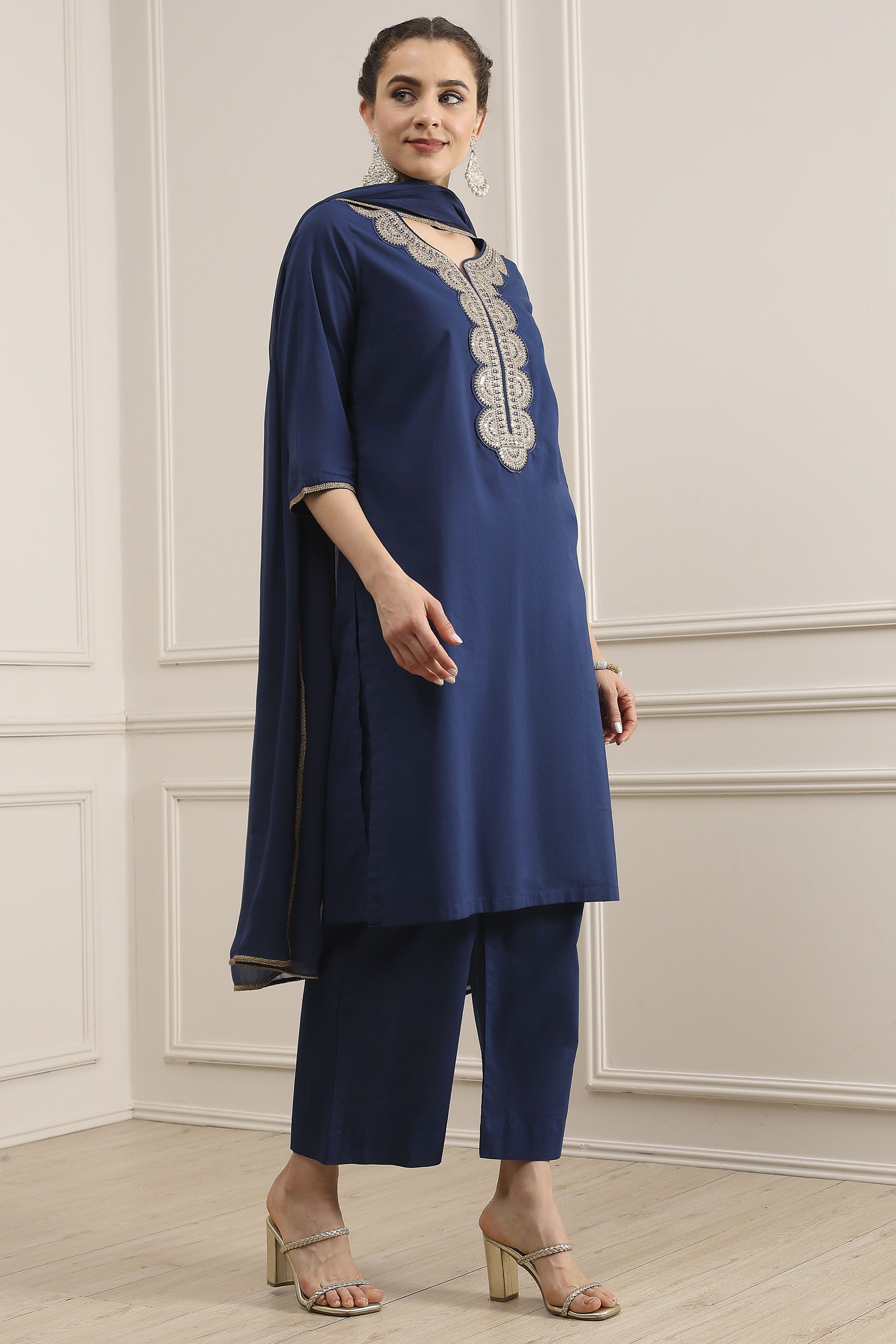 Yellow Cotton Solid Straight Suit Set image number 5