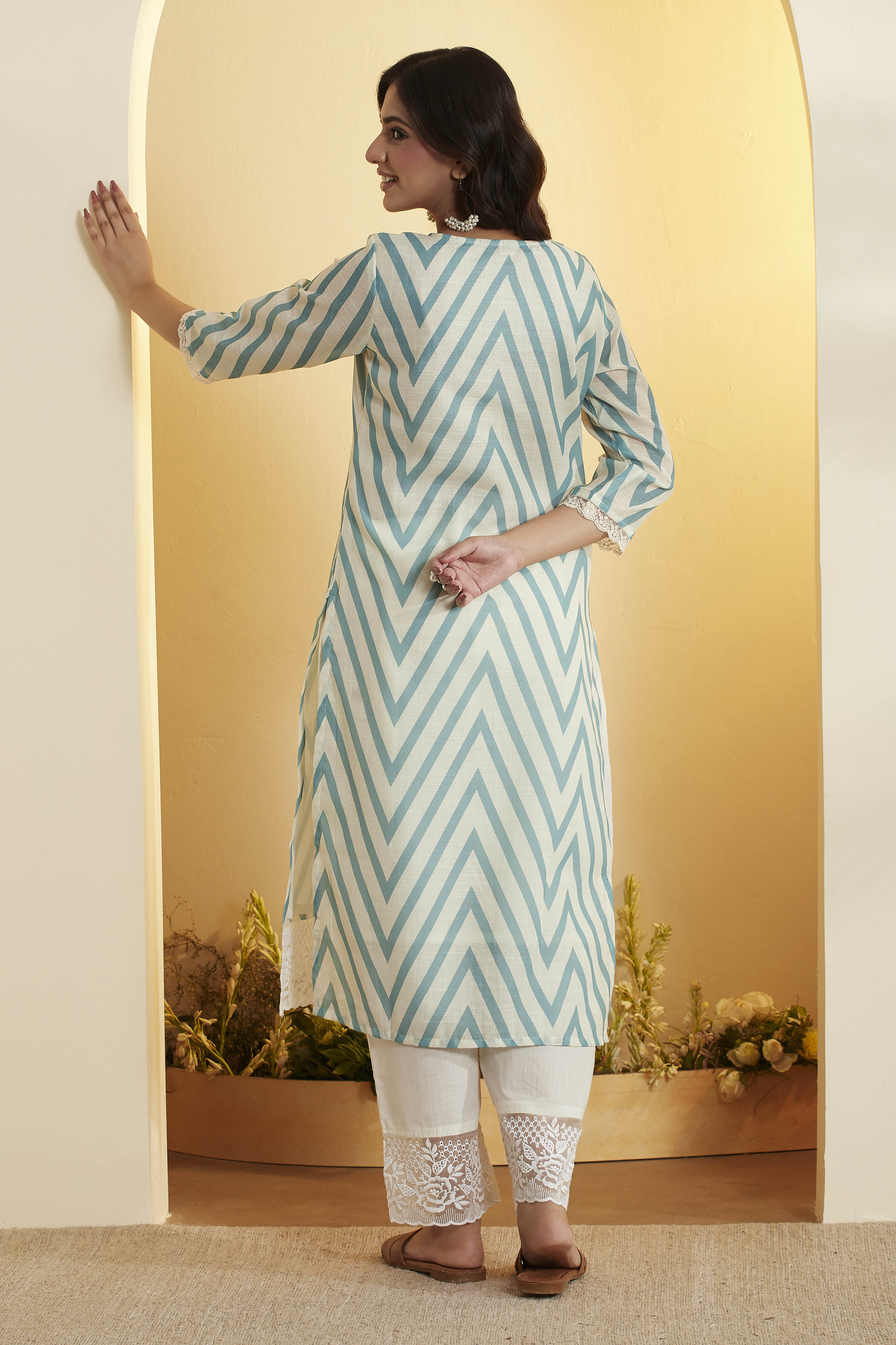 Sea Green Printed Poly Linen Floral Kurta Set image number 5