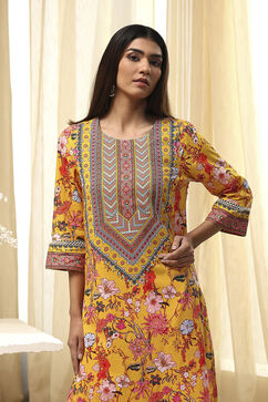 Yellow Pure Cotton Floral Straight Kurta image number 1