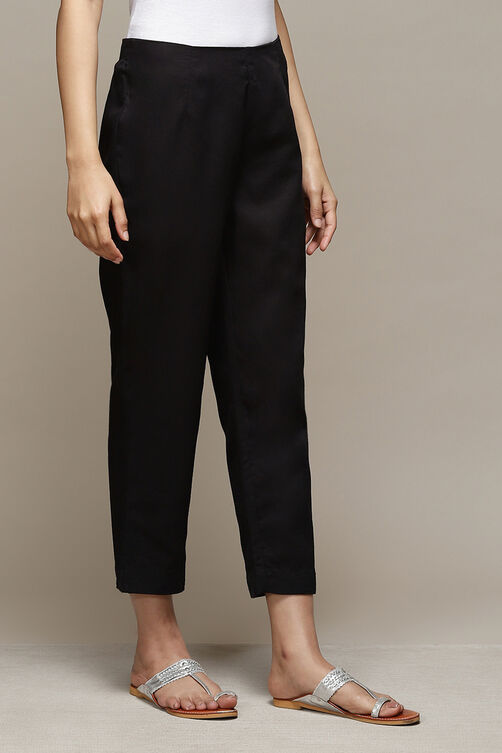 White Cotton Slim Pant image number 3