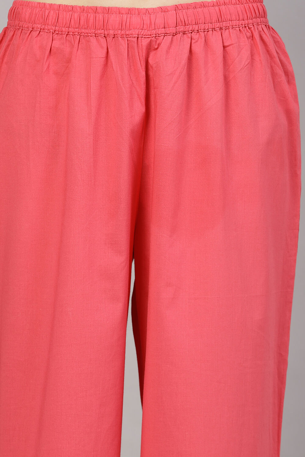 Off White Polyester Blend Straight Suit Set image number 2