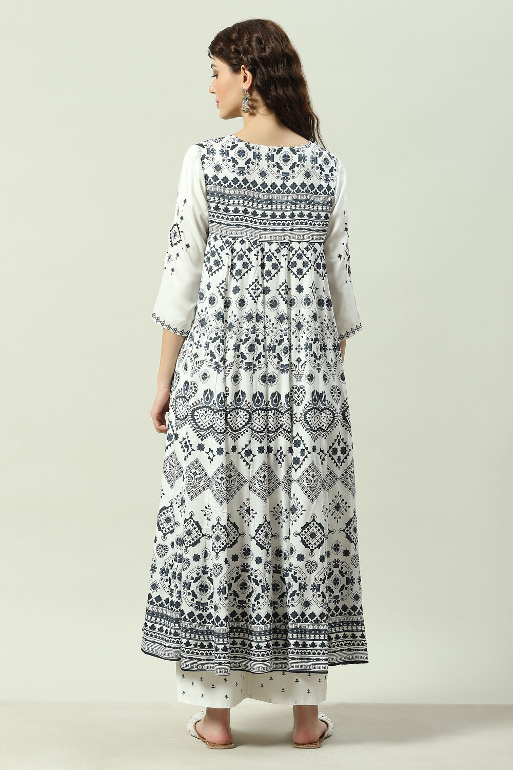 Black And White Viscose Flared Kurta Set image number 4