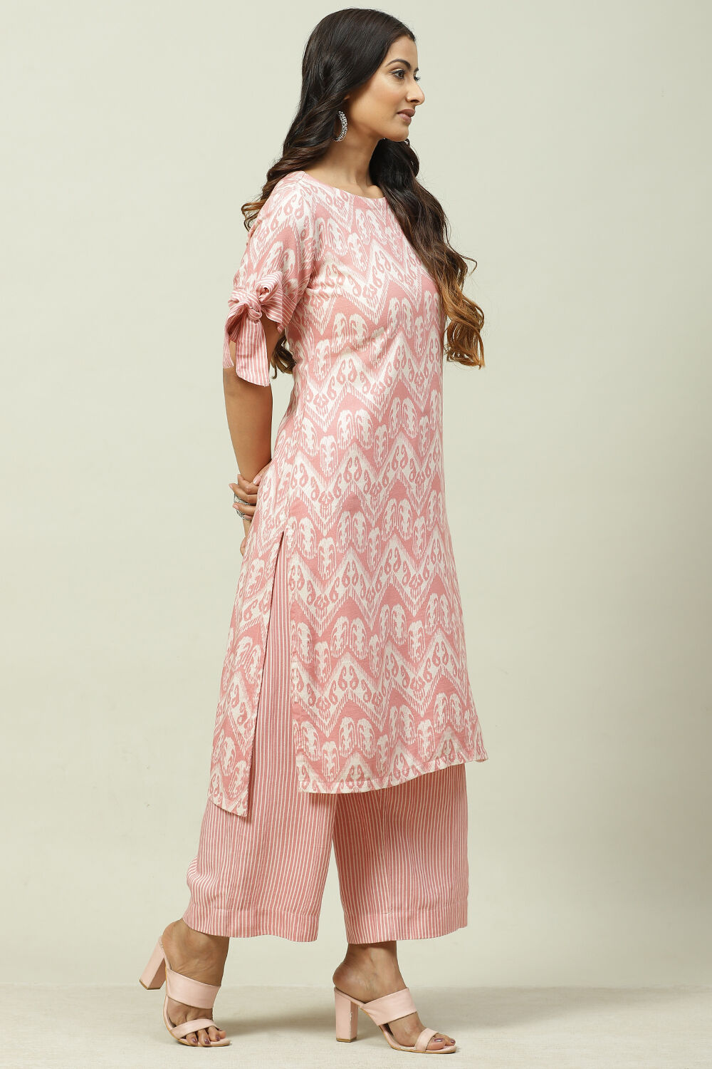 Dull Rose Rayon Straight Fusion Printed Kurta Set image number 5