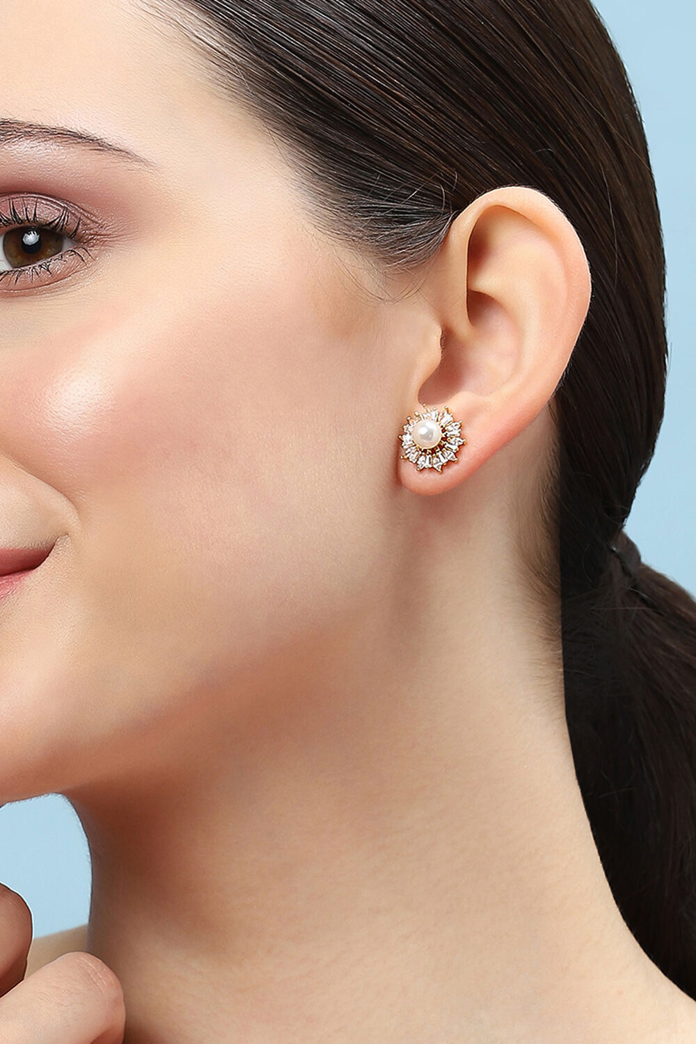 Gold Brass Studs image number 1