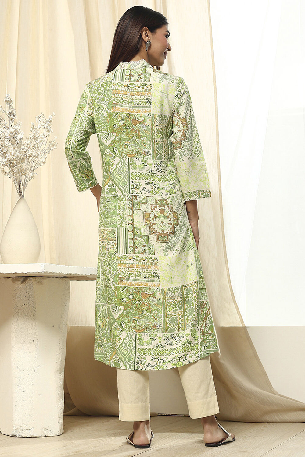 Plum and Off-White Printed Straight Kurta image number 3