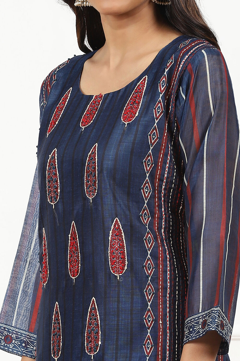 Maroon Chanderi Printed Embroidered Unstitched Suit Set image number 3