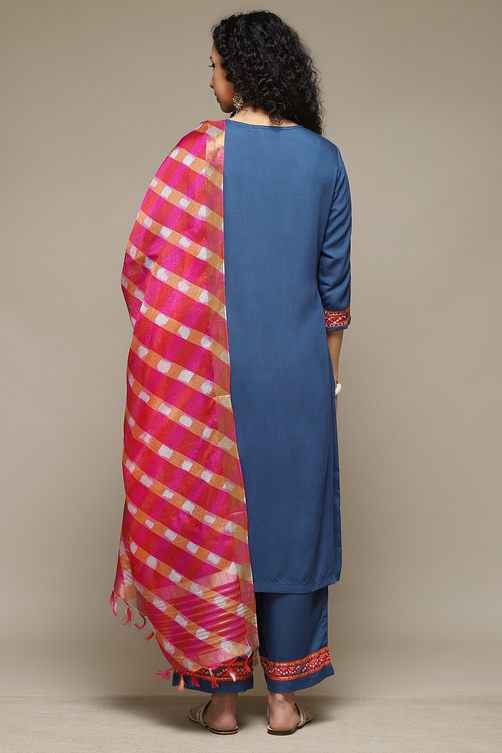 Blue and Pink Straight Suit Set image number 4