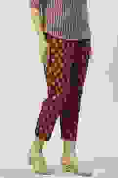 Maroon Rayon Narrow Pants image number 3