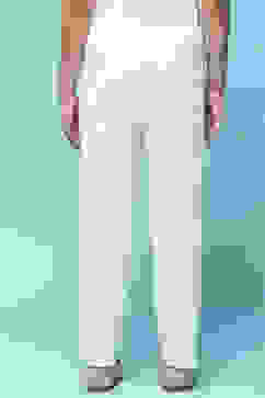 Off-White Cotton Lycra Regular Fit Capri image number 5