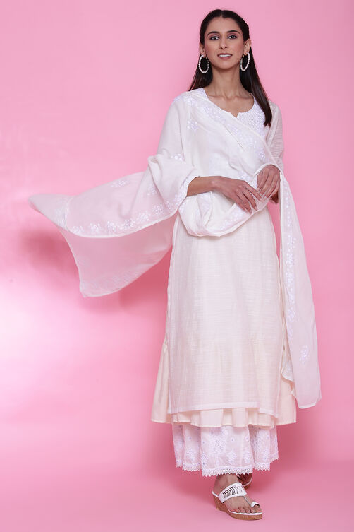 Off White Cotton Chikankari Embroidred Dupatta image number 0