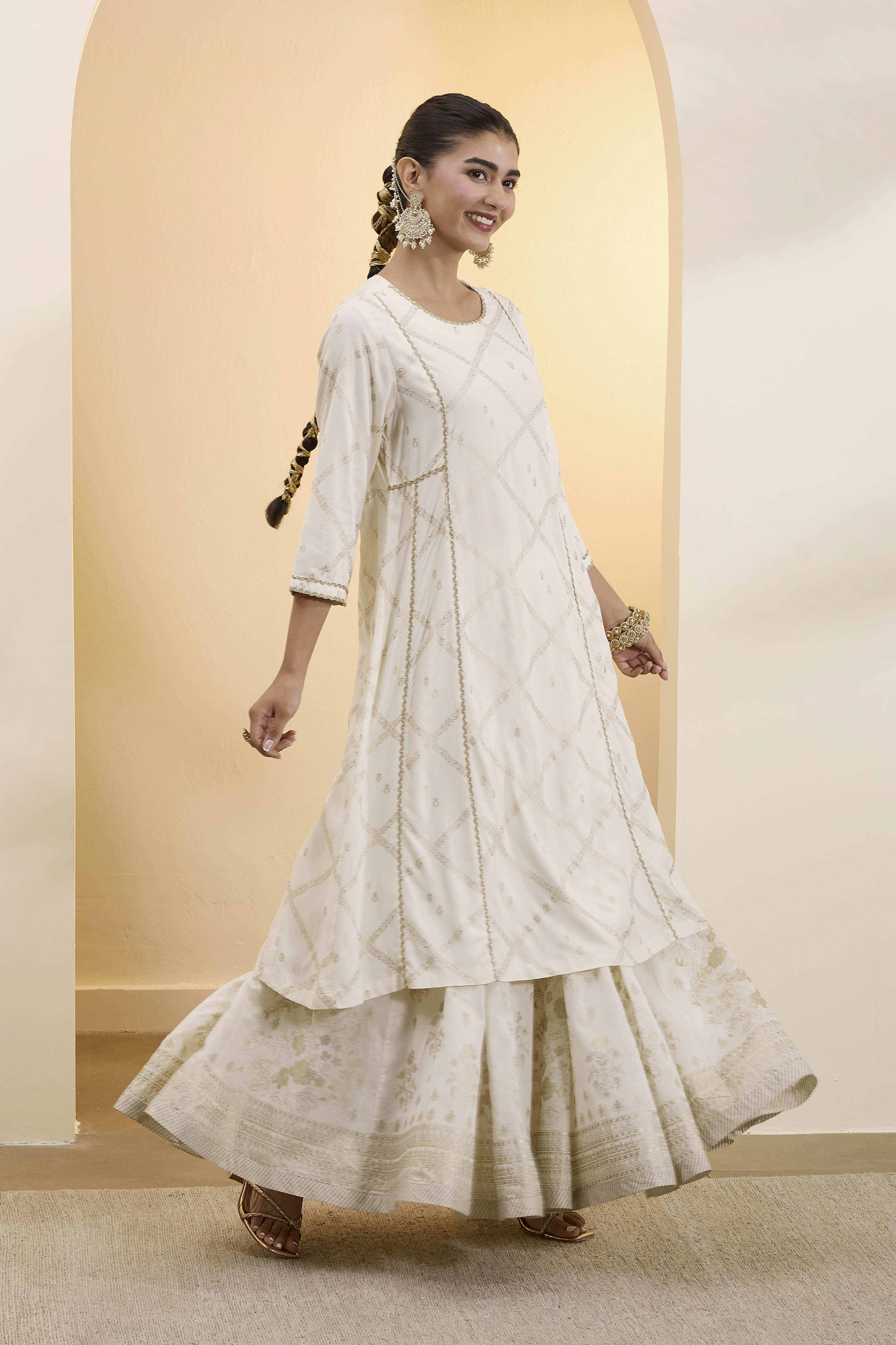 biba Off-White Viscose Rayon Straight KurtaOff-White Viscose Rayon Straight Kurta-picture-237