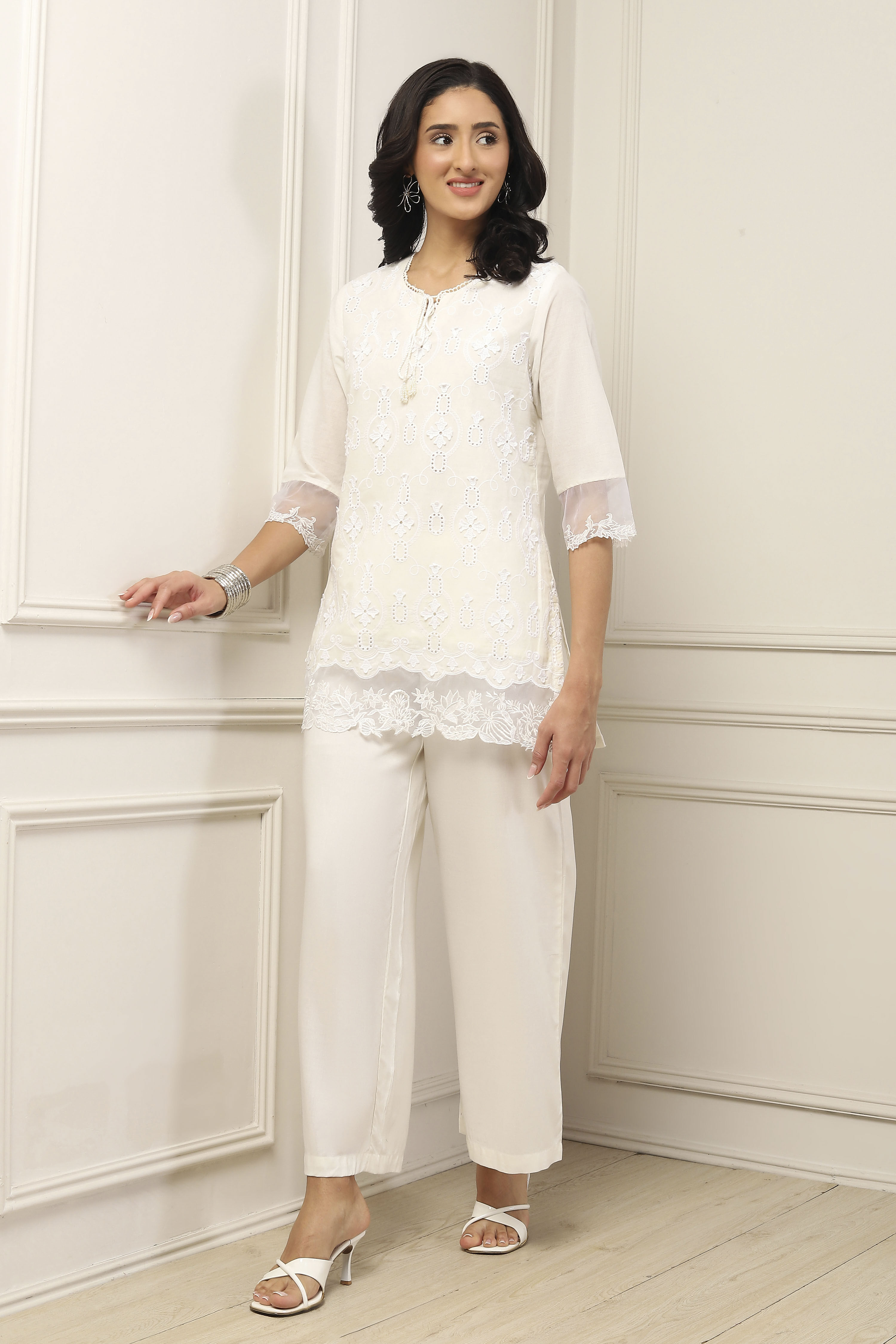 White Cotton Embroidered Schiffli Straight Suit Set image number 0