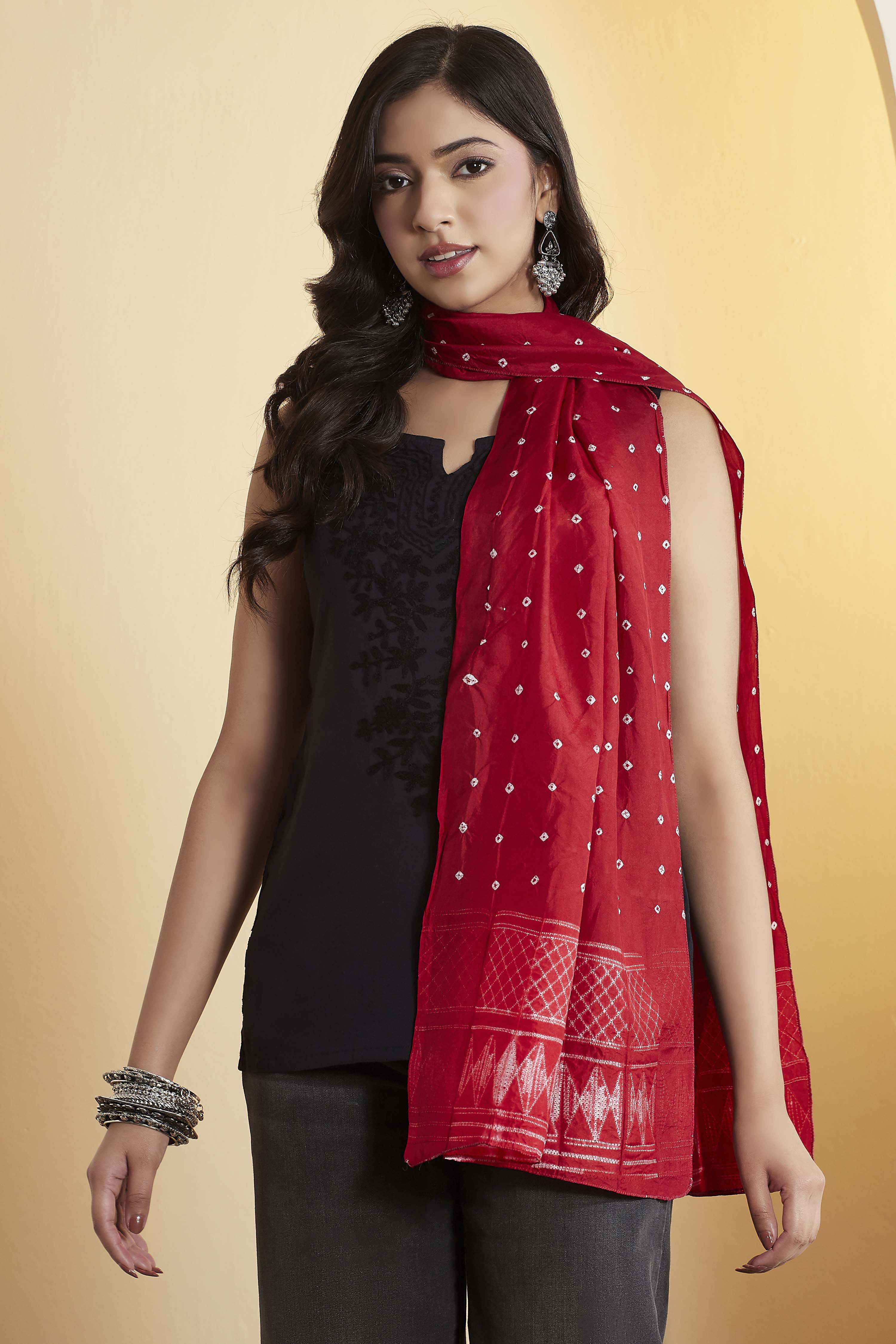 Red Mulberry Silk Bandhani Printed Stole image number 4