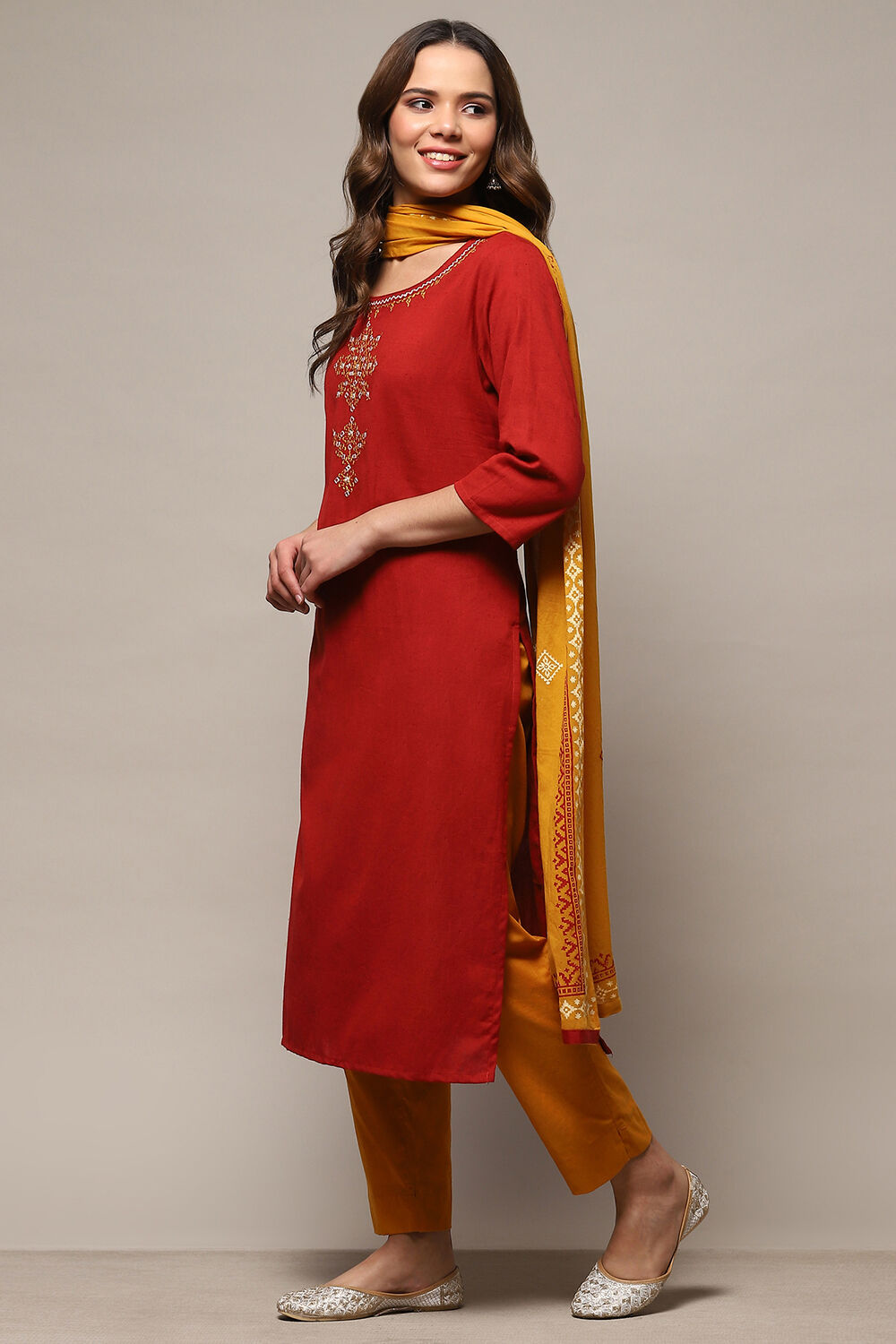 Blue Cotton Unstitched Suit Set image number 5