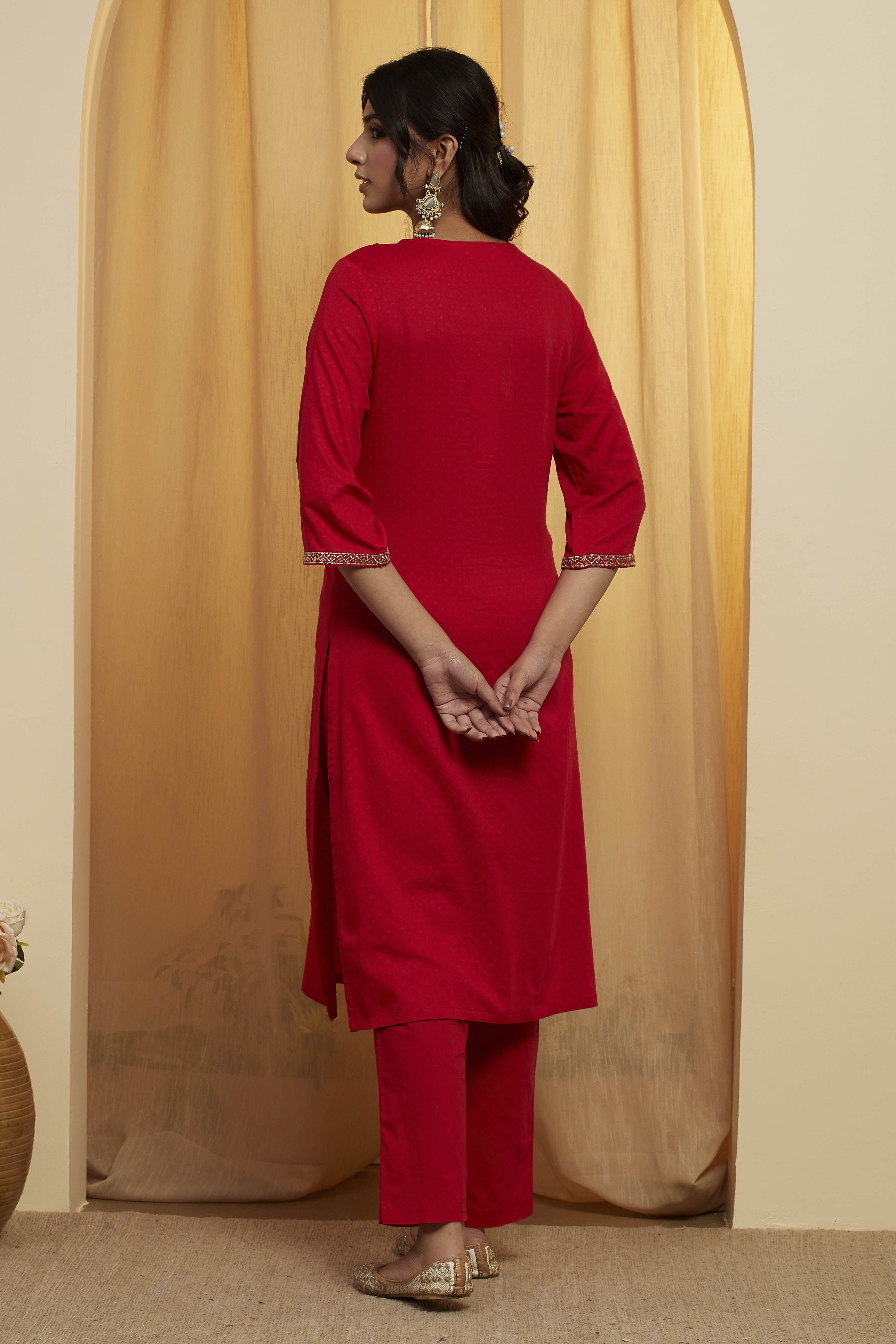Red Cotton Straight Suit Set image number 5