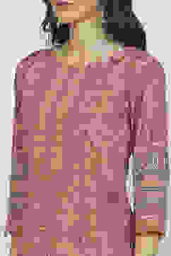 Pink Crepe Printed Unstitched Suit Set image number 2