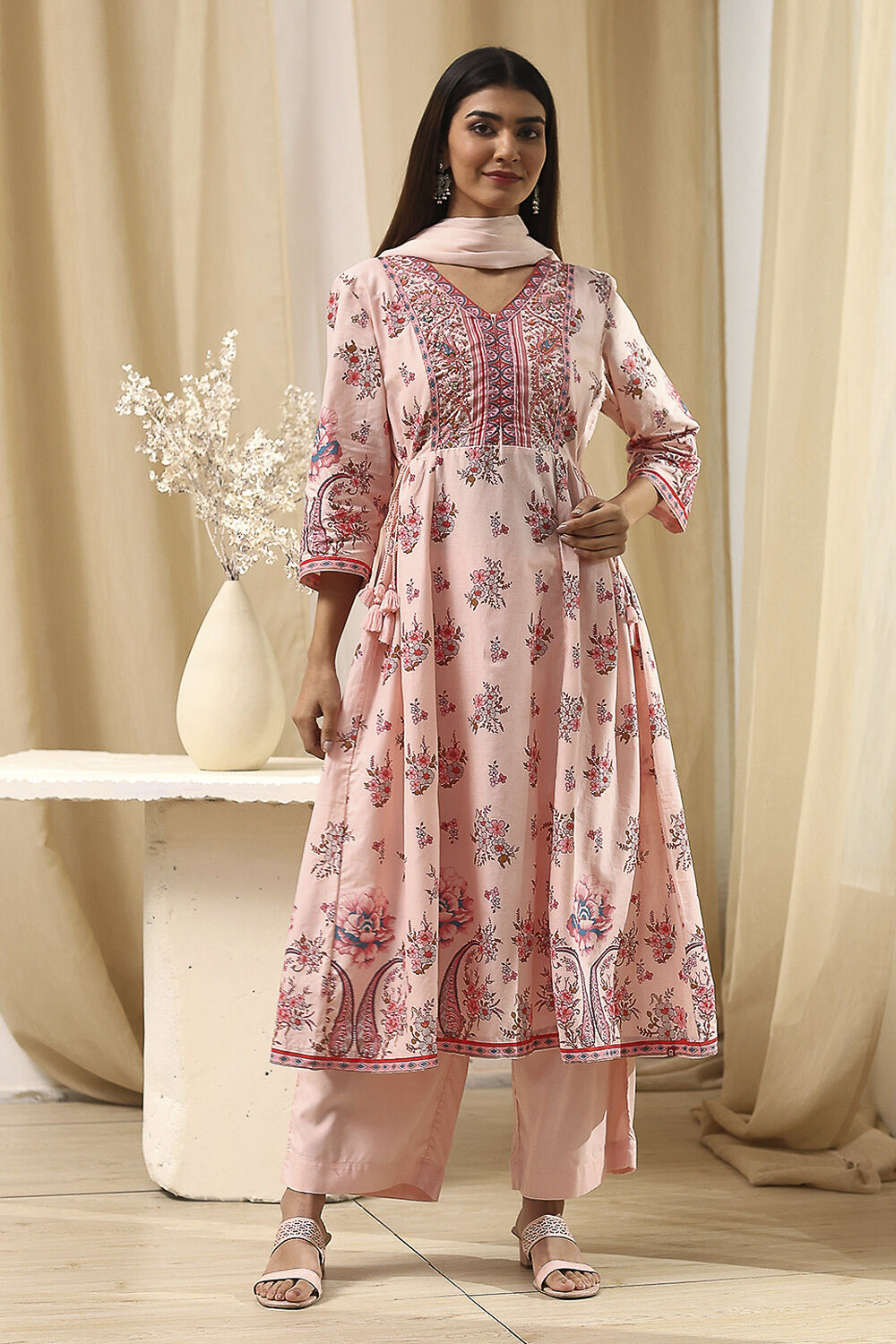 Peach-Colored Cotton Floral Flared Suit Set image number 6