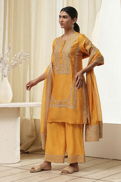 Ochre Yellow Cotton Silk Straight Suit Set image number 4