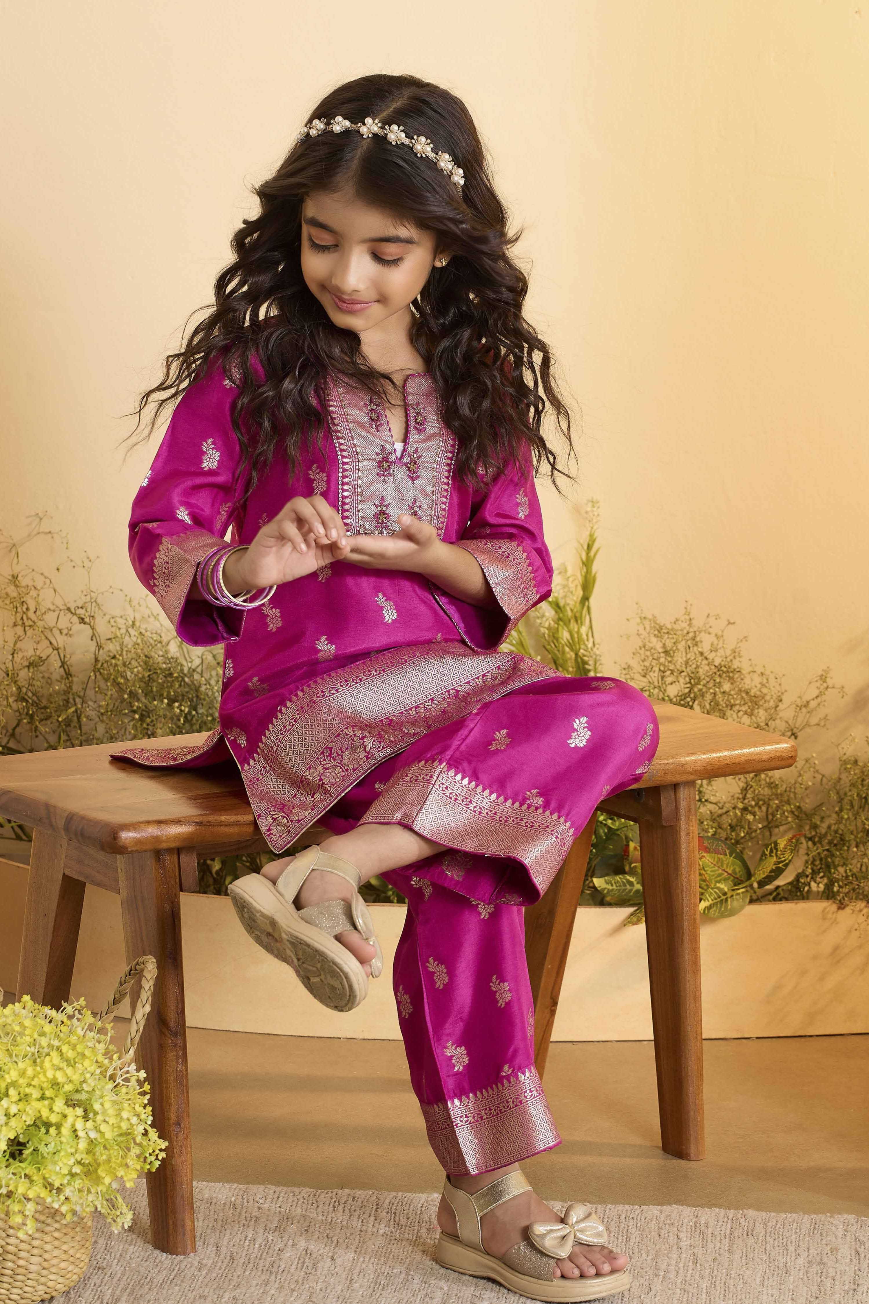 Purple Printed Straight Kurta Set image number 0