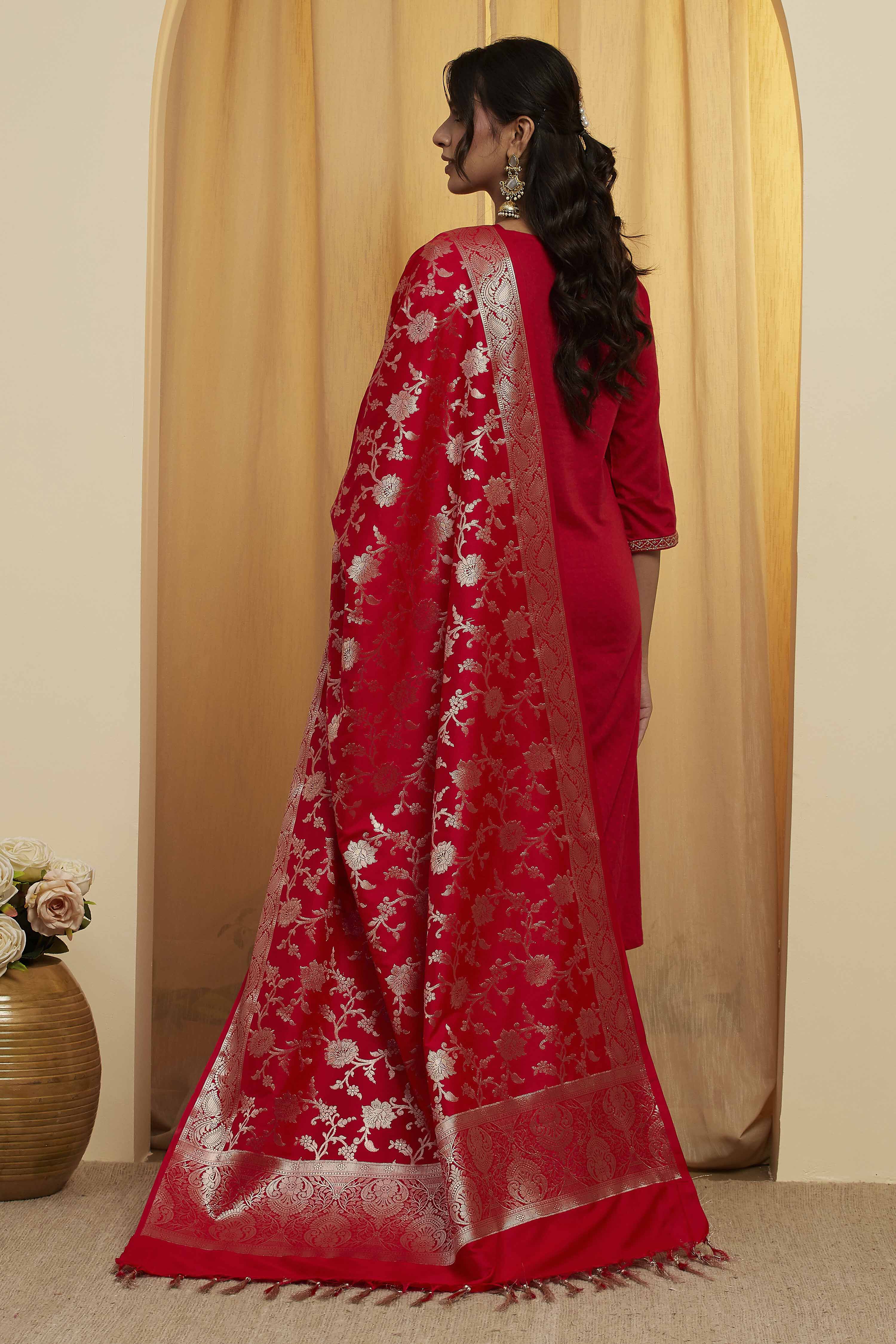 Red Floral Woven Design Dupatta image number 3
