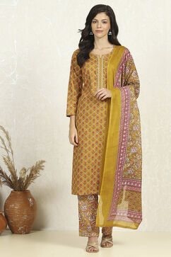 Yellow Cotton Unstitched Suit Set image number 7