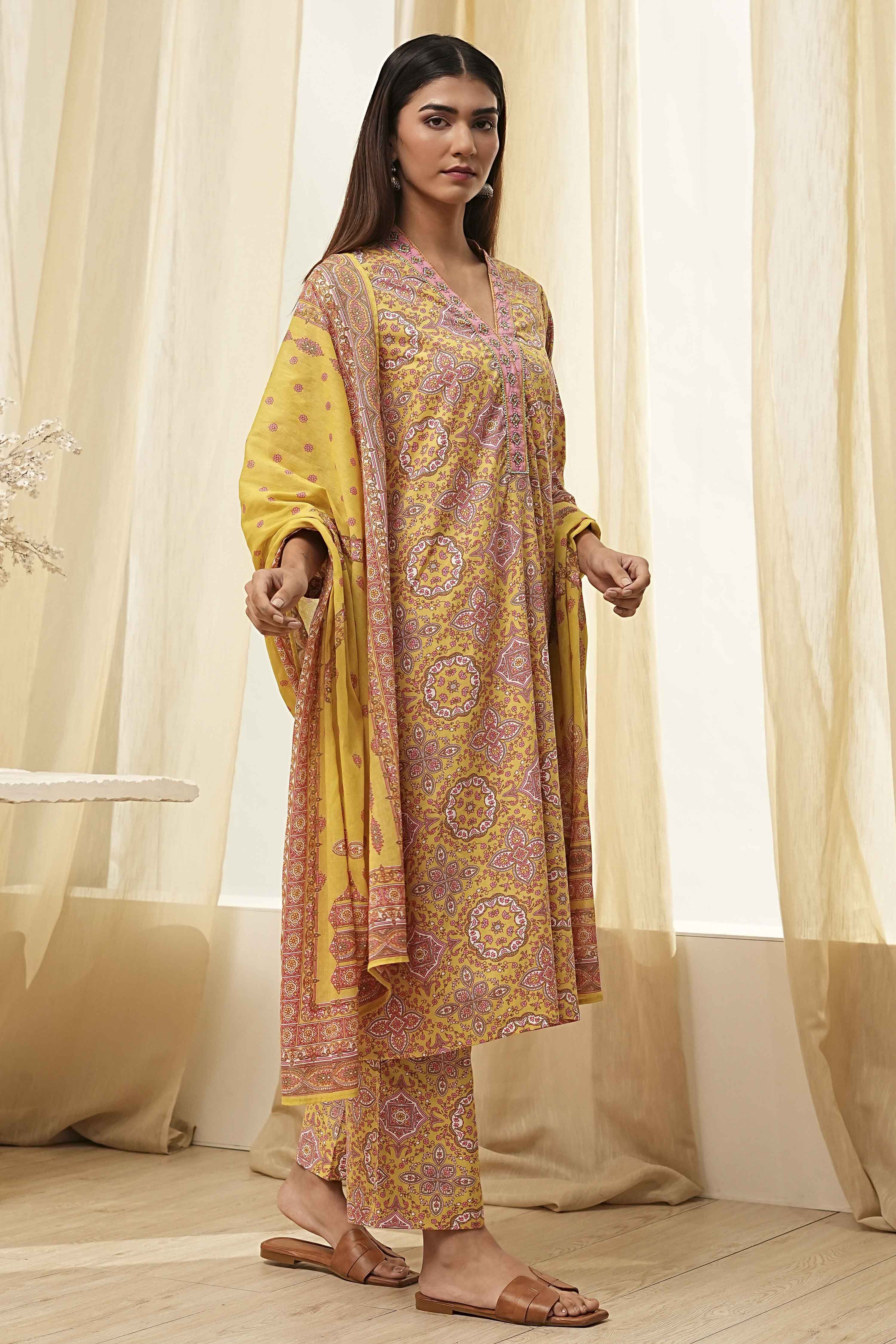 Green Cotton Printed Straight Suit Set image number 5