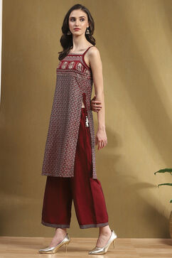 Maroon Silk Floral Hand-Block Printed Festive Straight Kurta image number 2