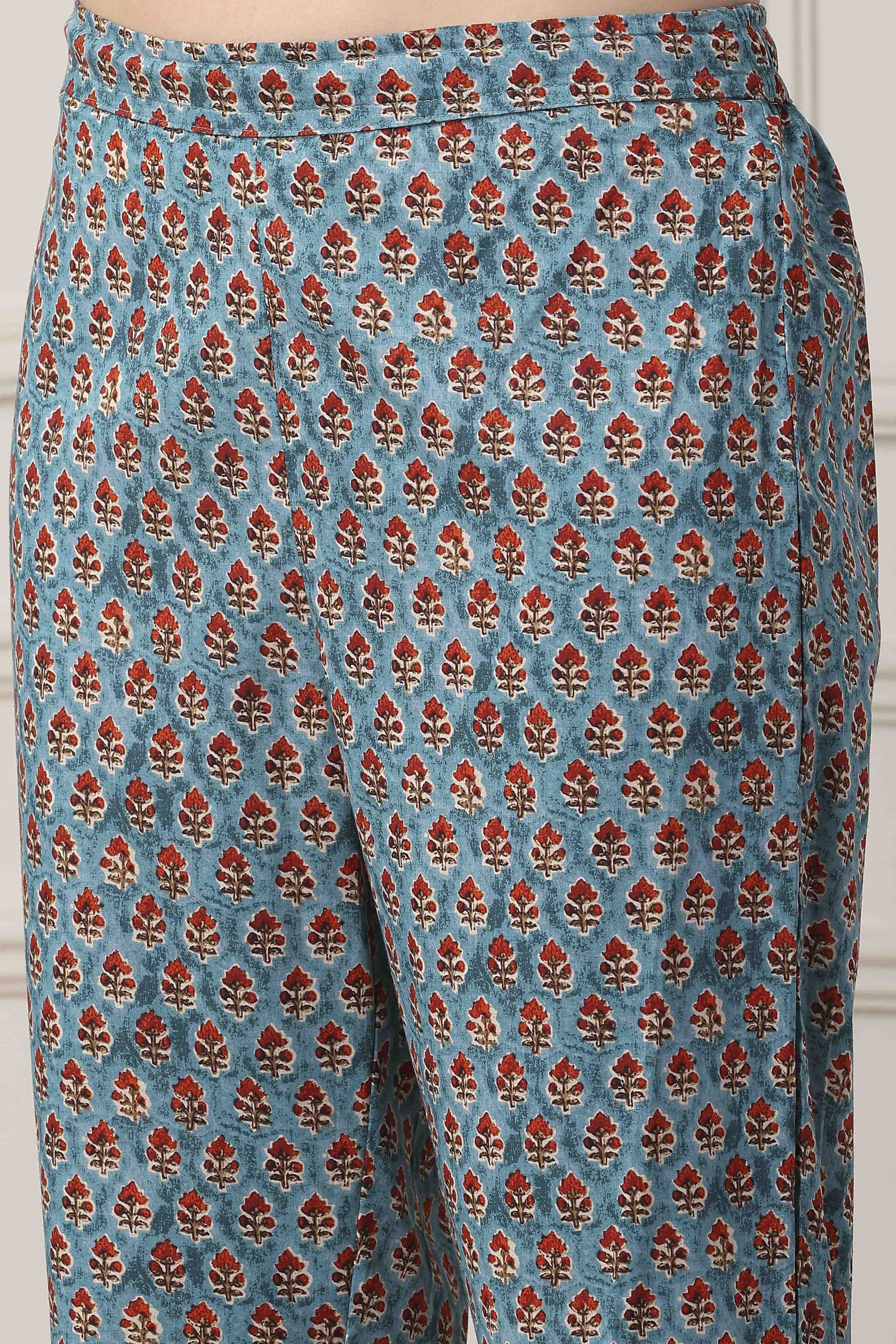 White Cotton Floral Printed Straight Suit Set image number 2