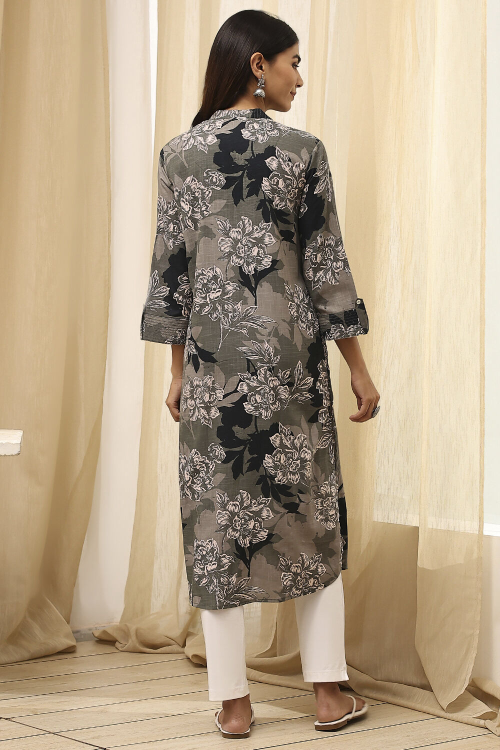 Charcoal Floral Printed Straight Kurta image number 4