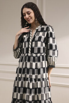 Black and White Cotton Tiered Dress image number 1