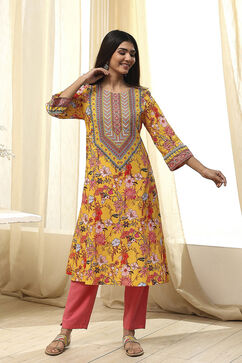 Yellow Pure Cotton Floral Straight Kurta image number 5