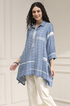 Blue Printed Asymmetric Short Kurta image number 2