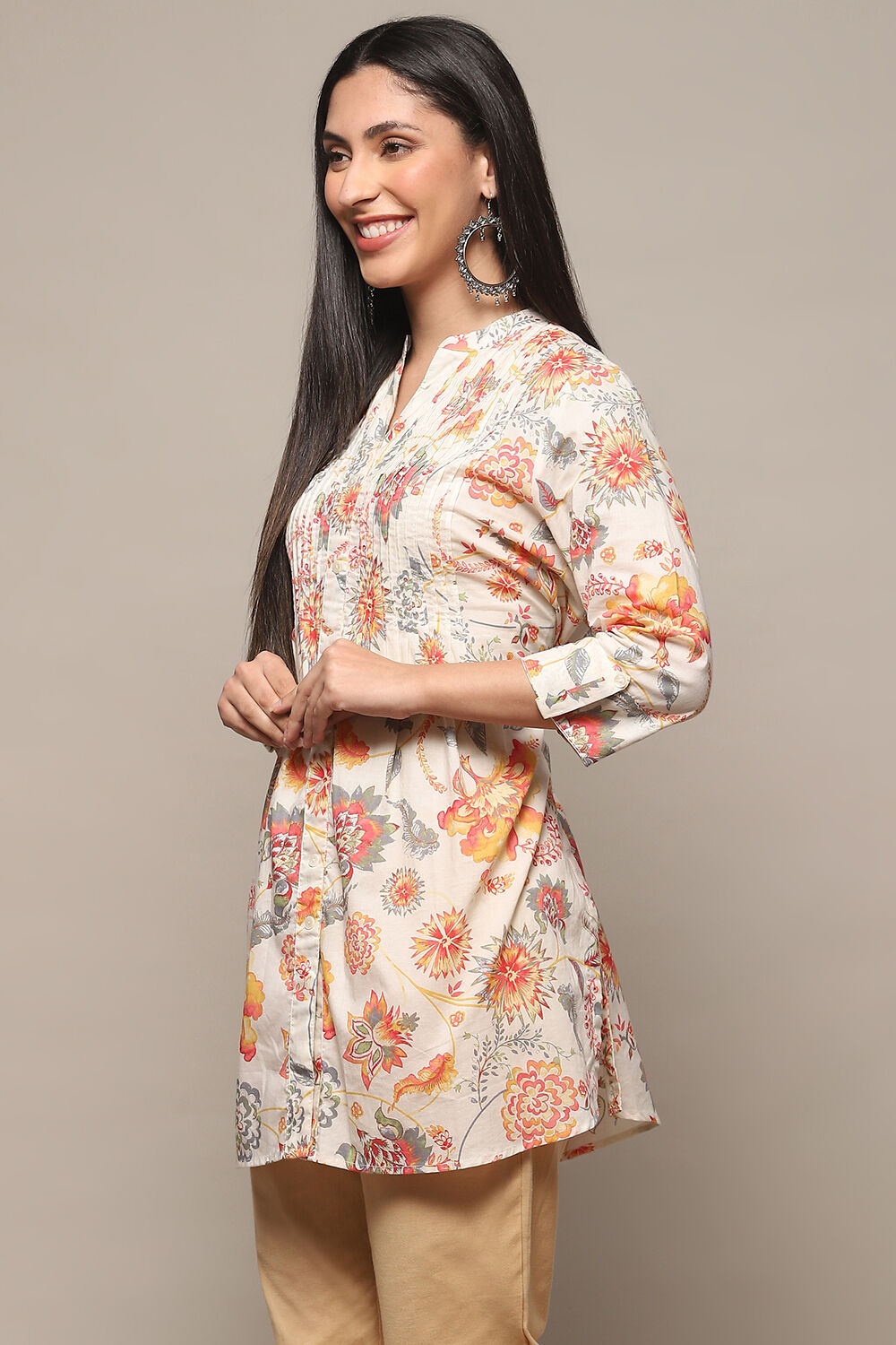 Off White Cotton Straight Kurti image number 2