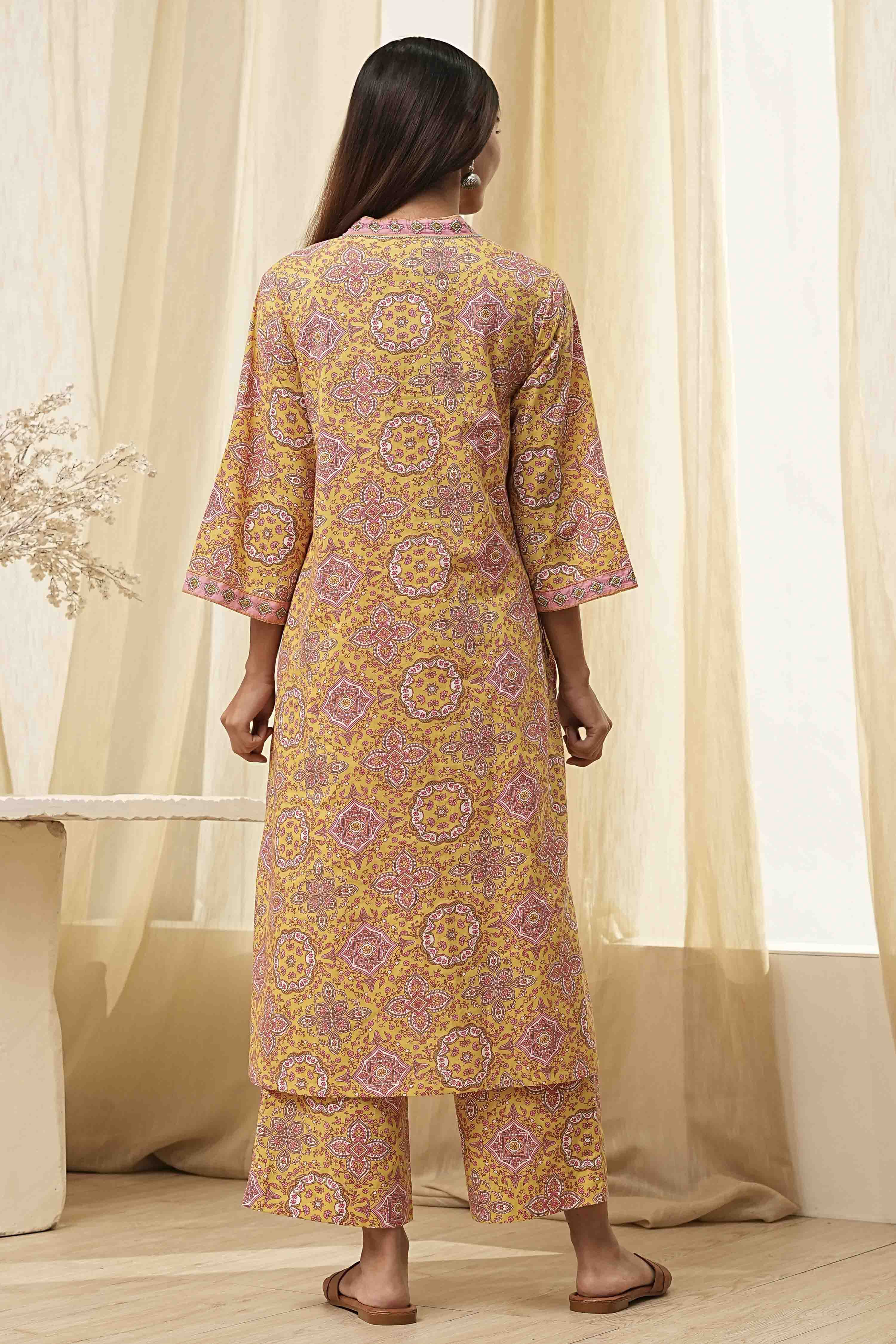 Green Cotton Printed Straight Suit Set image number 4