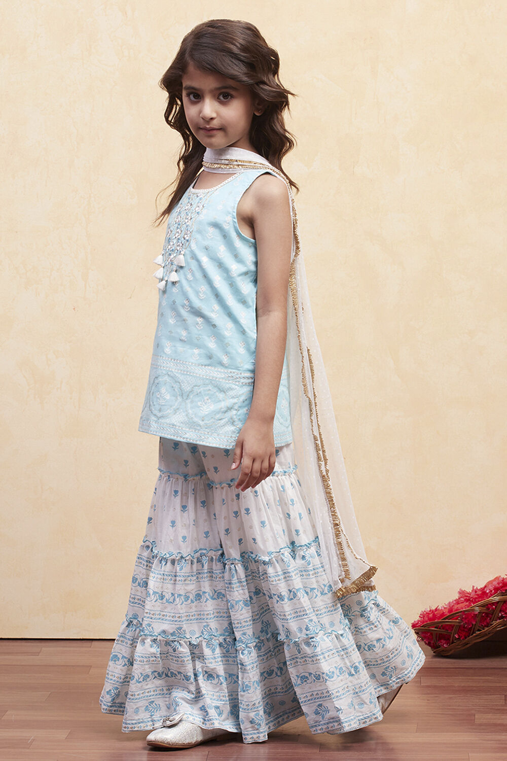 Turquoise and White Cotton Straight Suit Set image number 3