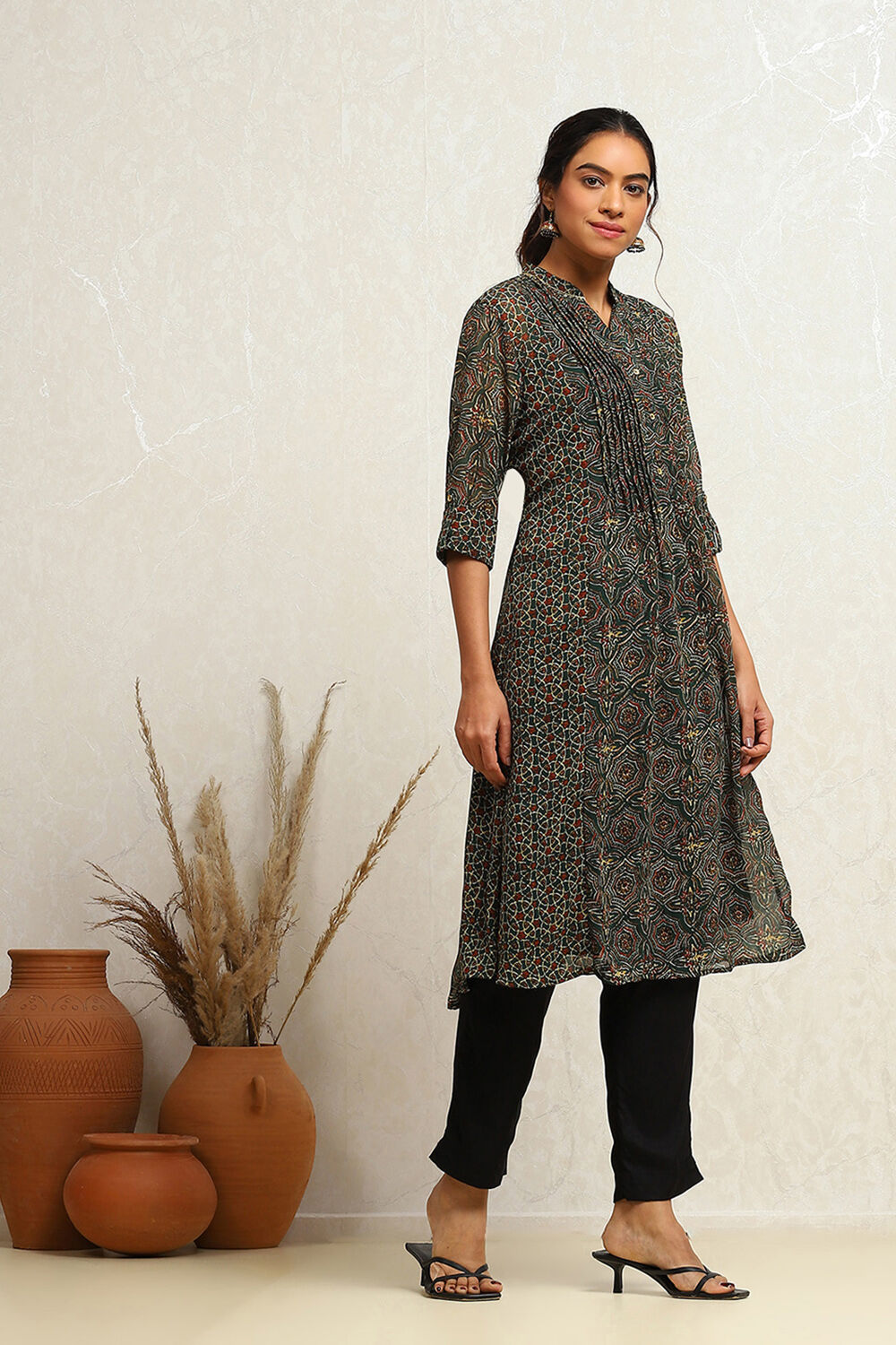 Green Georgette Printed A-Line Kurta image number 4